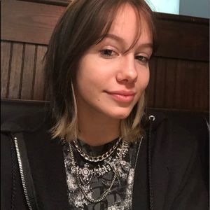 Meet your Posher, Jorgia